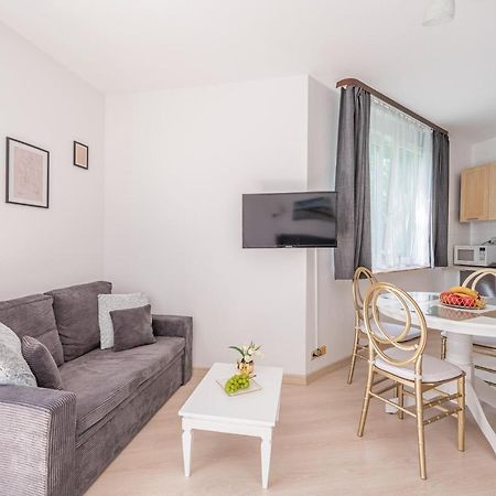Apartament Z Balkonem Lazur 250M Od Morza Kołobrzeg Buitenkant foto