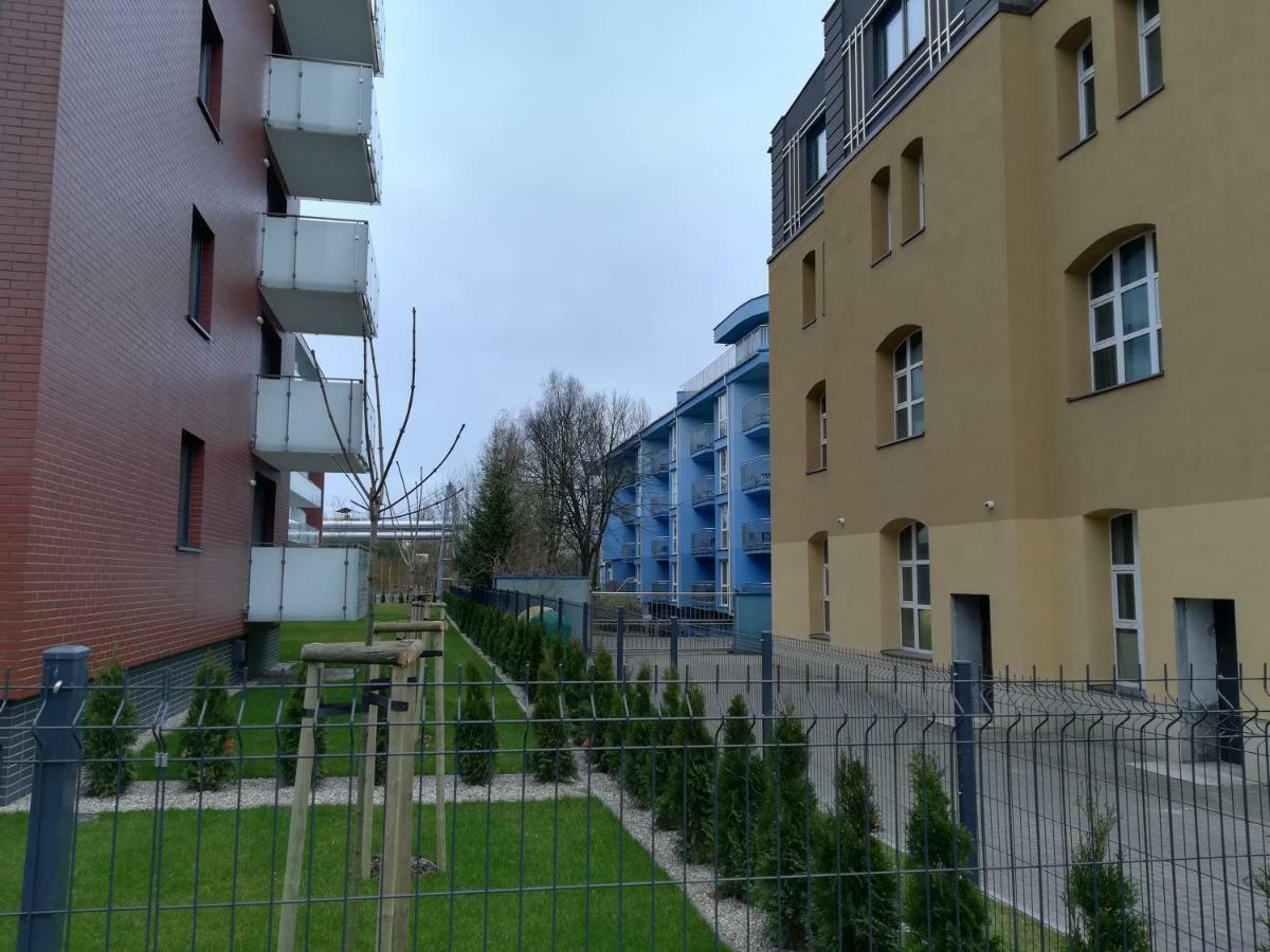 Apartament Z Balkonem Lazur 250M Od Morza Kołobrzeg Buitenkant foto